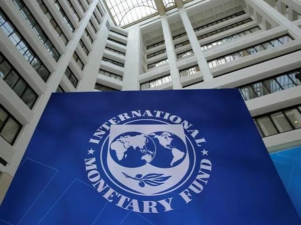 IMF 'corrects' maths, says India to be $5-trillion economy by FY27 |  Business Standard News