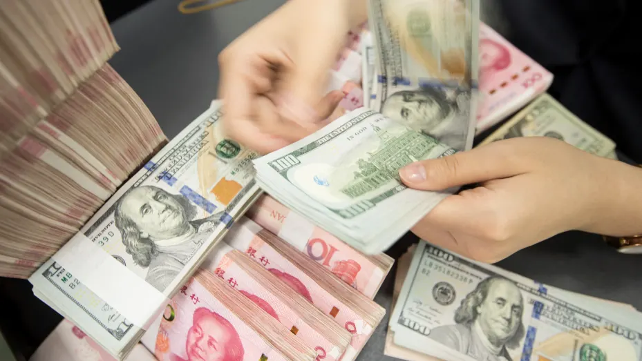 Yuan: People's Bank of China sets RMB midpoint at 7.0326 per dollar
