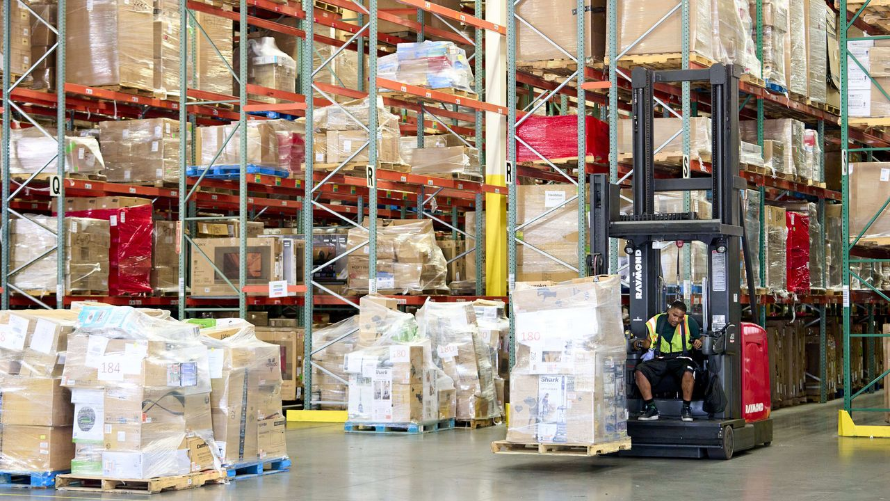 Surging Retail Inventories Are Swamping U.S. Warehouses - WSJ