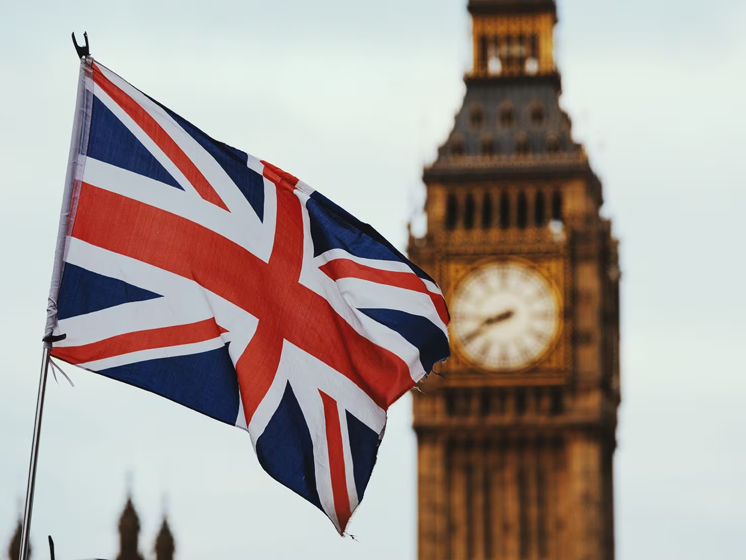 What does the flag of the United Kingdom represent? What is its origin and  why is it called the Union Jack? - AS USA
