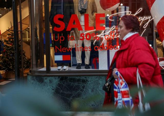 UK retail sales dive in January at fastest pace in 3 years: CBI