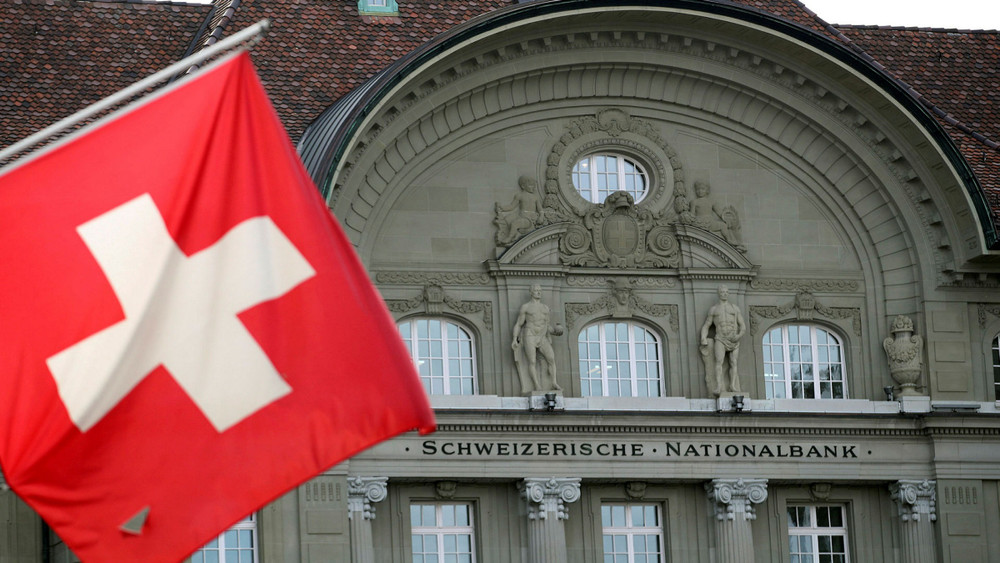 SNB dự kiến vẫn ưu tiên giải quyết lạm phát hơn bất ổn tài chính | Vietnam+  (VietnamPlus)