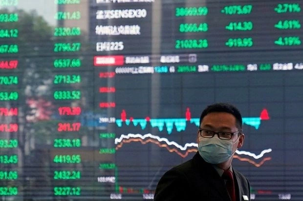 Chứng khoán châu Á trượt dốc, đồng Yên chao đảo trước phán quyết của BOJ