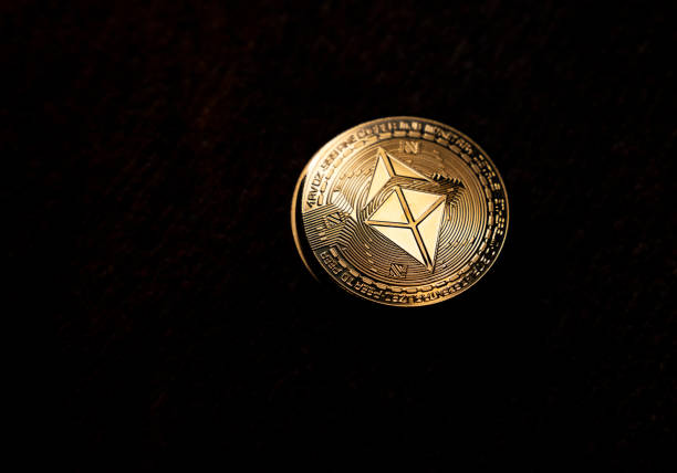 Giá Ethereum tiến gần mốc 5,000 USD