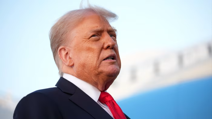 Donald Trump kêu gọi EU áp thuế 100% lên Trung Quốc và Ấn Độ để gây áp lực với Vladimir Putin