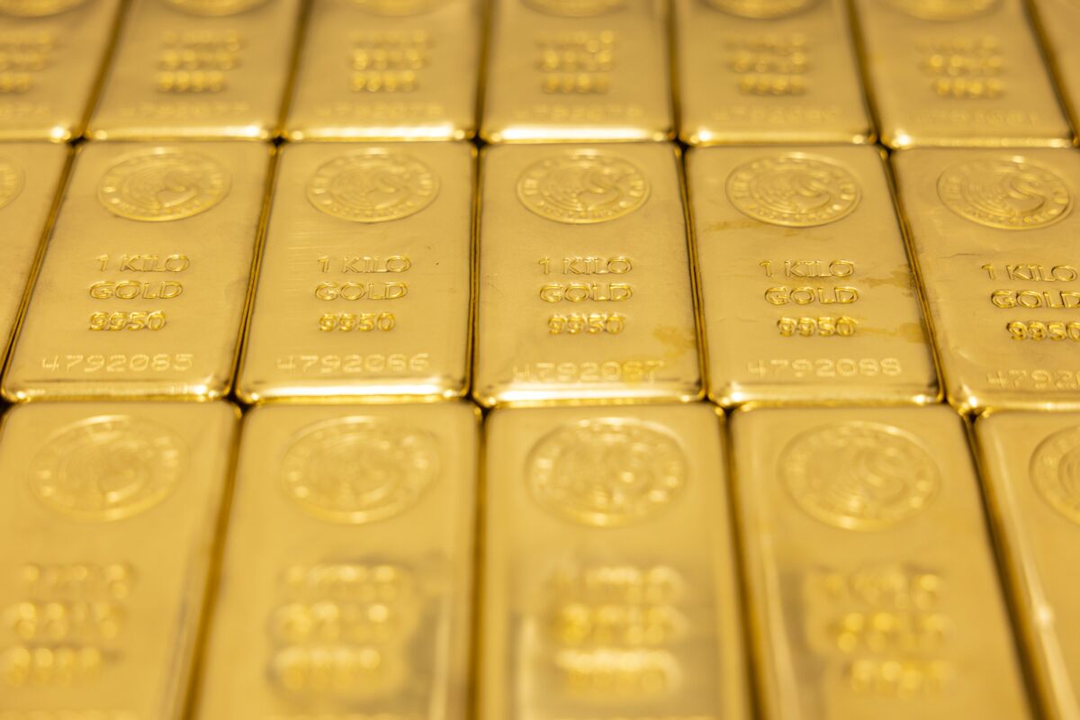 CEO Scottsdale Mint: Các mô hình thị trường chỉ ra vàng đạt 30,000 USD nhờ khủng hoảng nguồn cung bạc