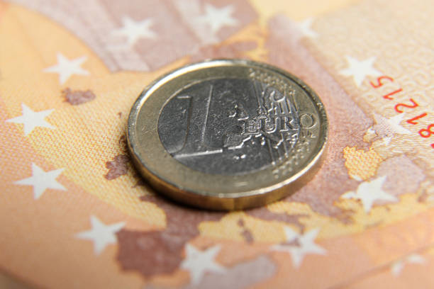 EUR/USD tăng giá hạn chế khi tâm lý thị trường chuyển sang thận trọng