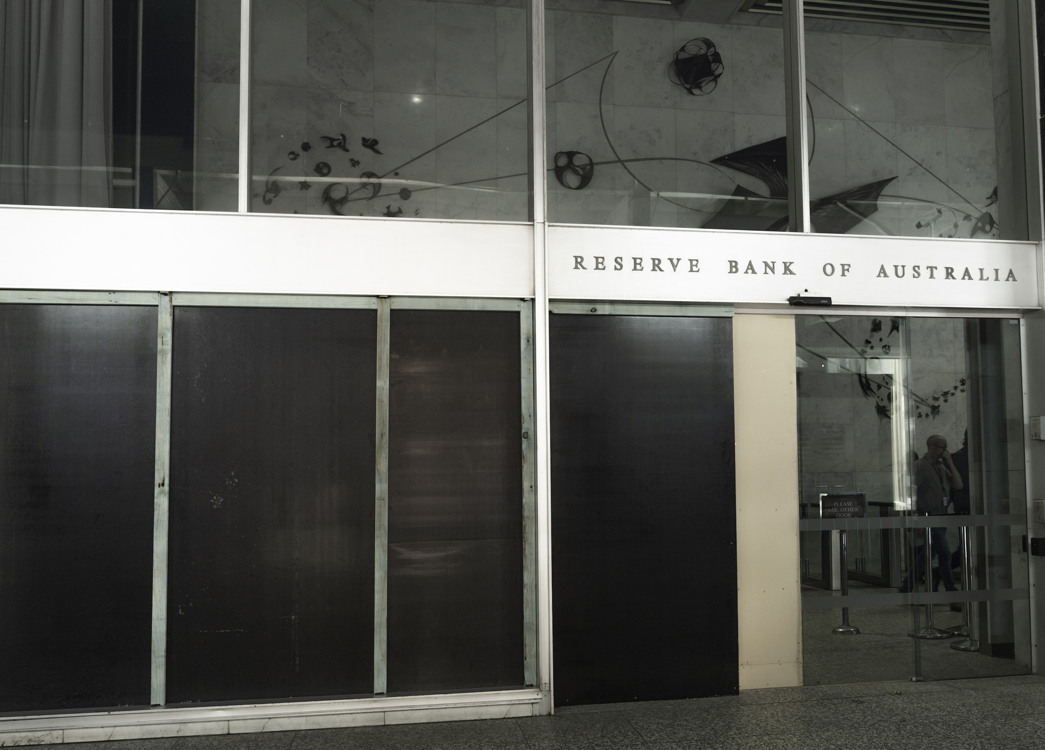 Westpac Banking: RBA giữ nguyên lãi suất trong tháng 11 khi lạm phát quá cao Westpac Banking: RBA giữ nguyên lãi suất trong tháng 11 khi lạm phát quá cao