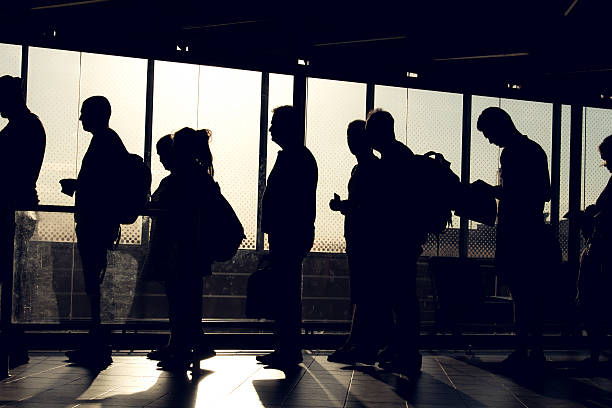 Dòng tiền lớn chảy khỏi nhóm công nghệ khi báo cáo việc làm ADP gây hoang mang