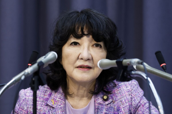 Bộ trưởng Tài chính Nhật Bản Katayama kêu gọi các ngân hàng khu vực hỗ trợ nền kinh tế